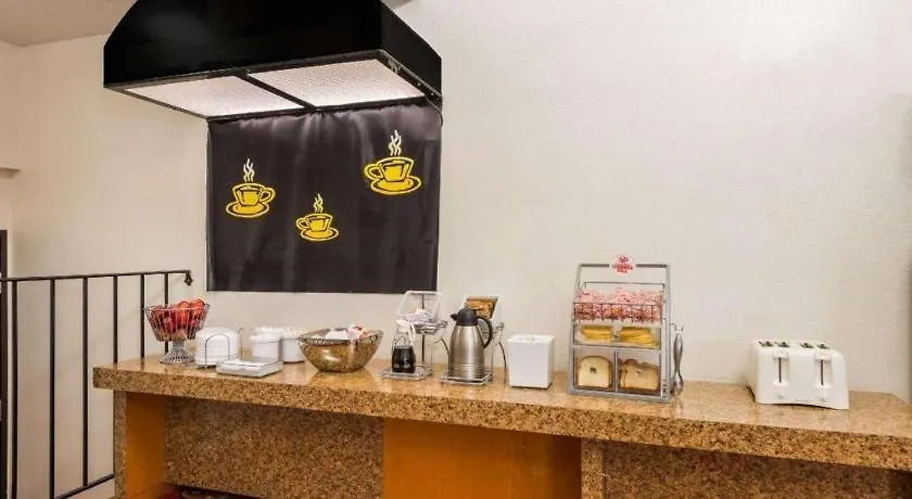 Quality Inn & Suites Earth City